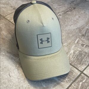 Under Armour Olive Tan and Charcoal Hat